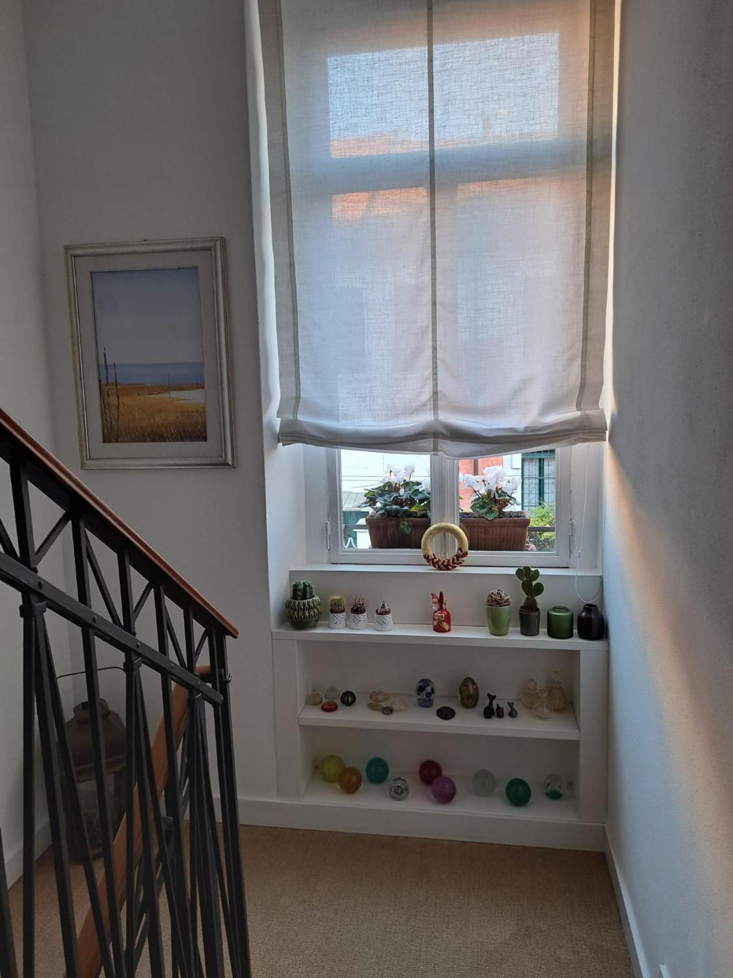 Casa Mari - Free Secure Parking, Breakfast, Private Bathroom, Wifi, Garden, Aircon, 3 Min Walk To Metro And Train Station Милан Экстерьер фото
