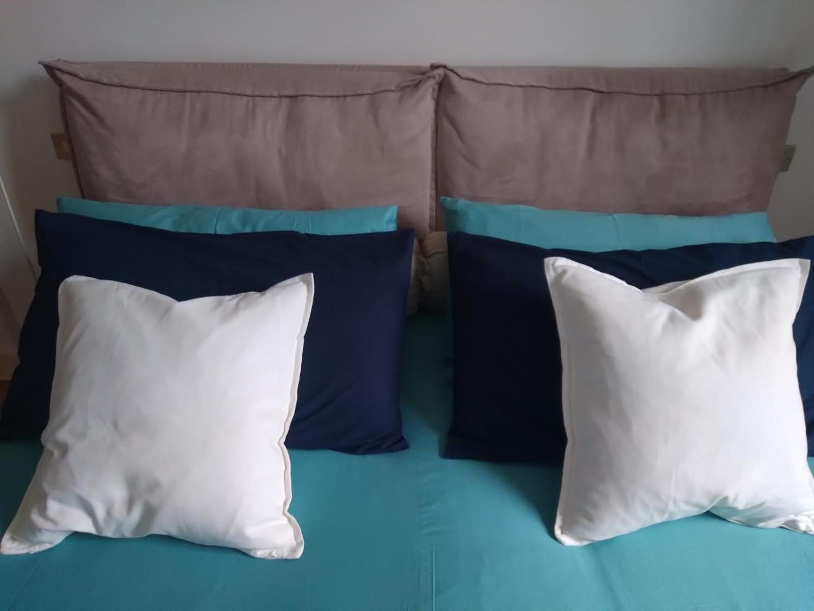 Casa Mari - Free Secure Parking, Breakfast, Private Bathroom, Wifi, Garden, Aircon, 3 Min Walk To Metro And Train Station Милан Экстерьер фото